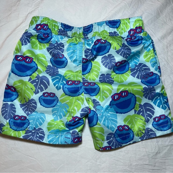 Lot of 3 Boys 3T Nike Track Jacket, Tommy Bahama Tee, Cookie Monster Swim Trunks - Picture 11 of 13